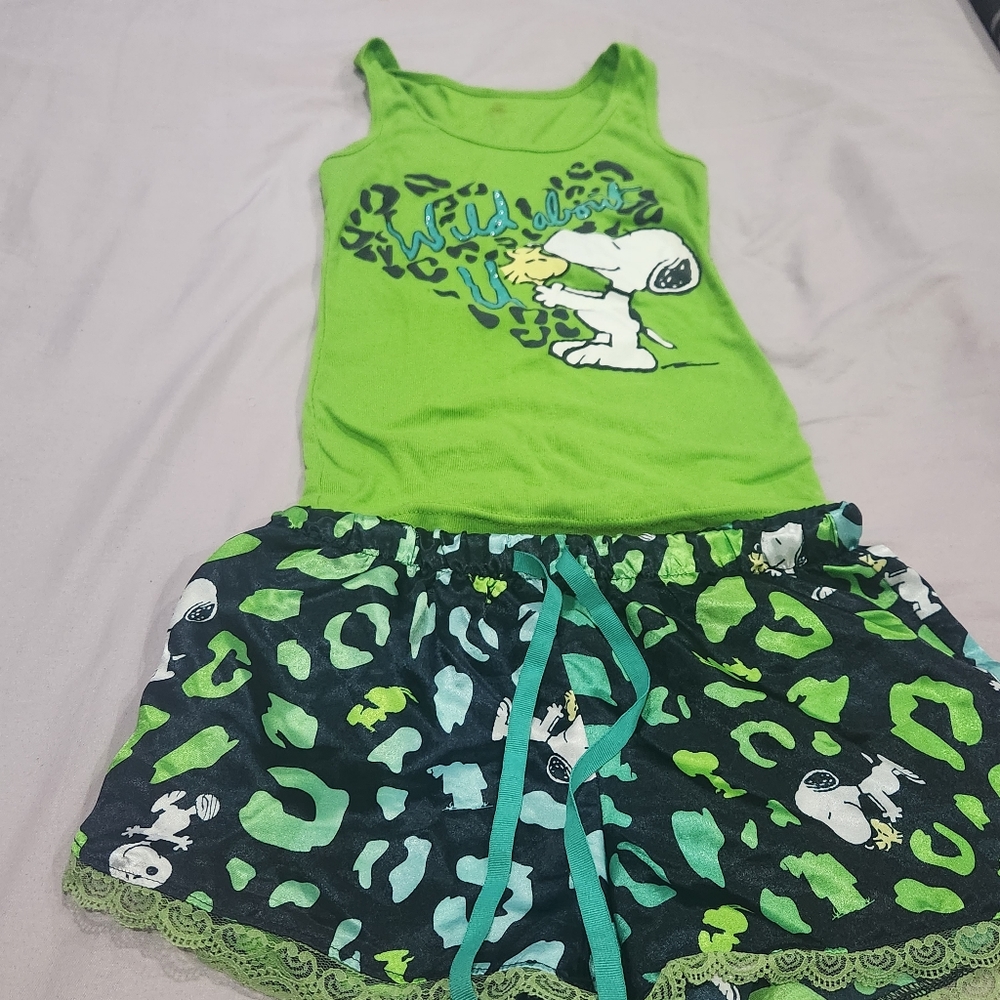 Peanuts Green and Black Pajama Set
